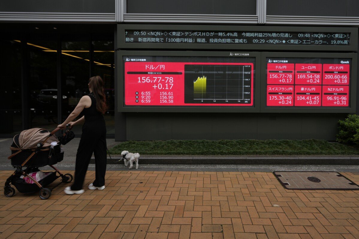 오늘의 주식 시장: 미국 금리 동결 이후 일본 은행에 주목하며 아시아 주가 상승
