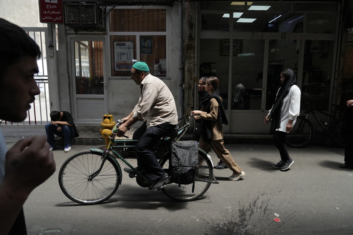 이란을 강타한 '햄스터' 암호화폐 열풍. 대통령 선거의 경제적 고통을 강조한다.
