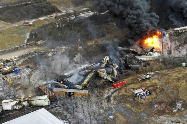 NTSB, 화려한 오하이오 화물 열차 추락 사고 원인 논의하고 향후 탈선 사고 방지 방안 제안